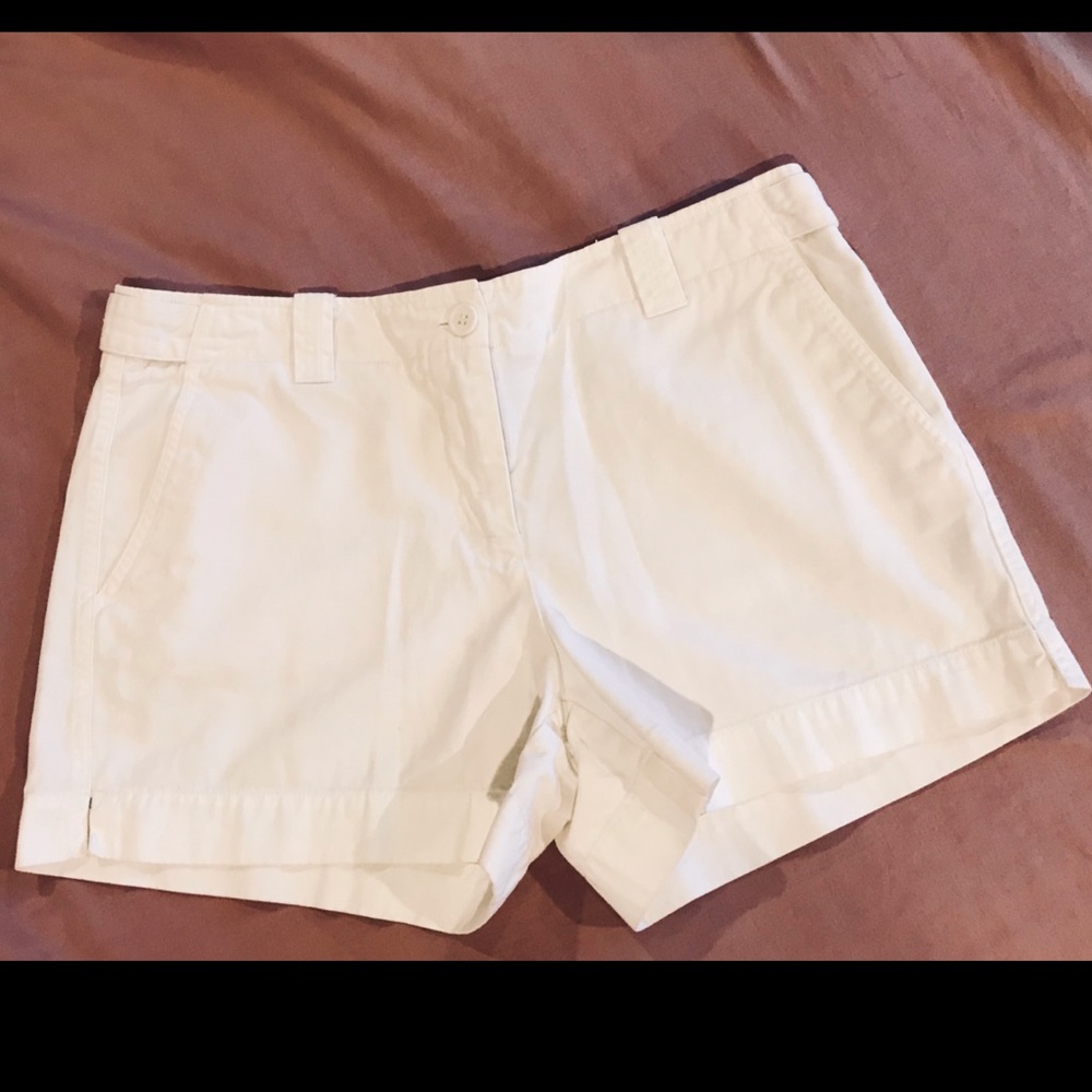 ✨ ✨ ‼️ LAST CHANCE! (To be donated) ‼️ ✨ New York & Co. 100% Cotton White Shorts